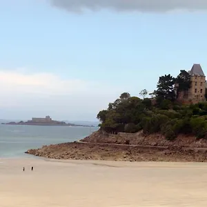 https://homard-fox-meuble-4-etoiles-le-saint-enogat.inbrittany.com